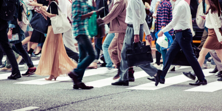 Már a járásodat is figyelik a bűnüldöző szervek