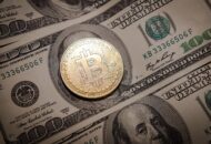 A Bitcoin uralja majd a dollárt?