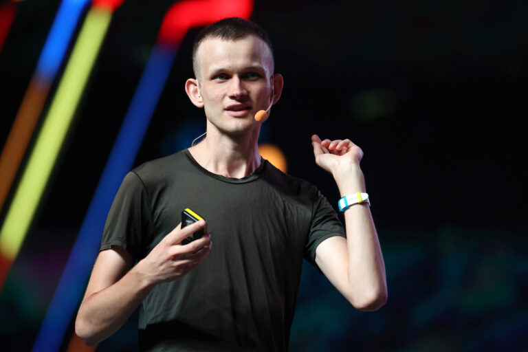 Ezt is megéltük! Buterin elismerte a Bitcoin maxikat, és a céljaik magasztosságát