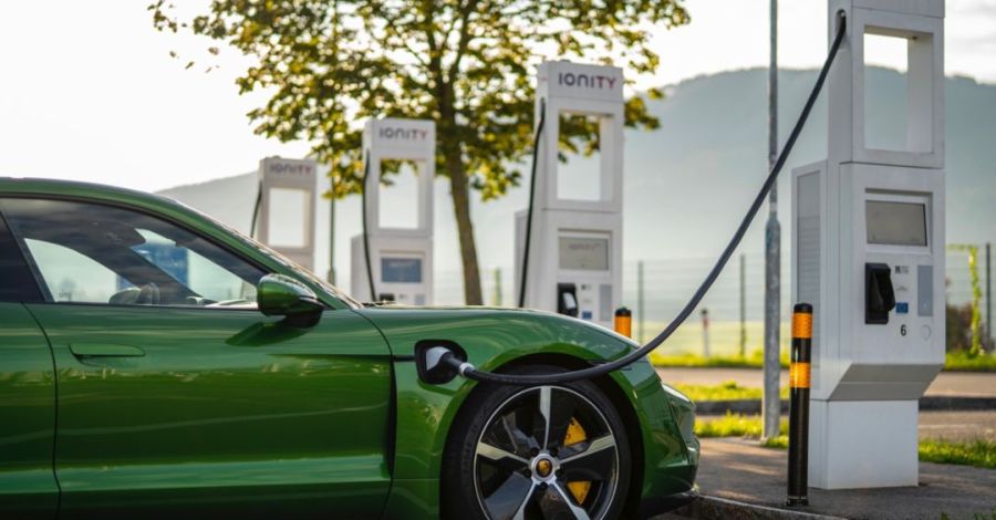 elektromos autó töltés