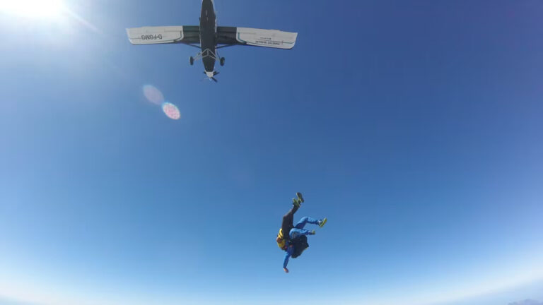 Repülőrajt után kifulladás: így rajtolt a Coinbase nyilvános Monad-tokenértékesítése