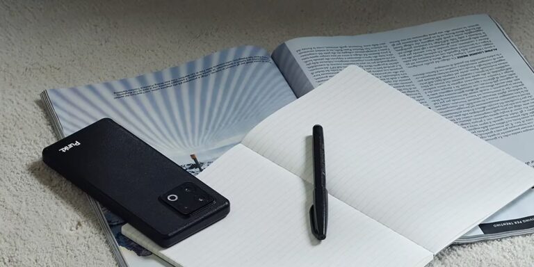 Egy okostelefon azoknak, akik számára fontos az adatvédelem: megjelent a Punkt MC03 Egy okostelefon azoknak, akik számára fontos az adatvédelem: megjelent a Punkt MC03