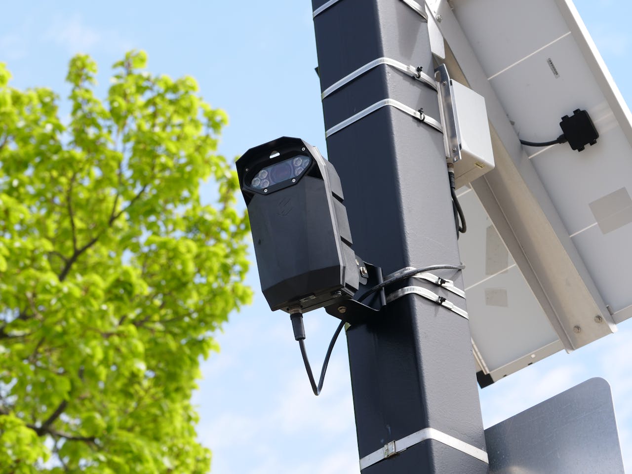 radar_camera_ai