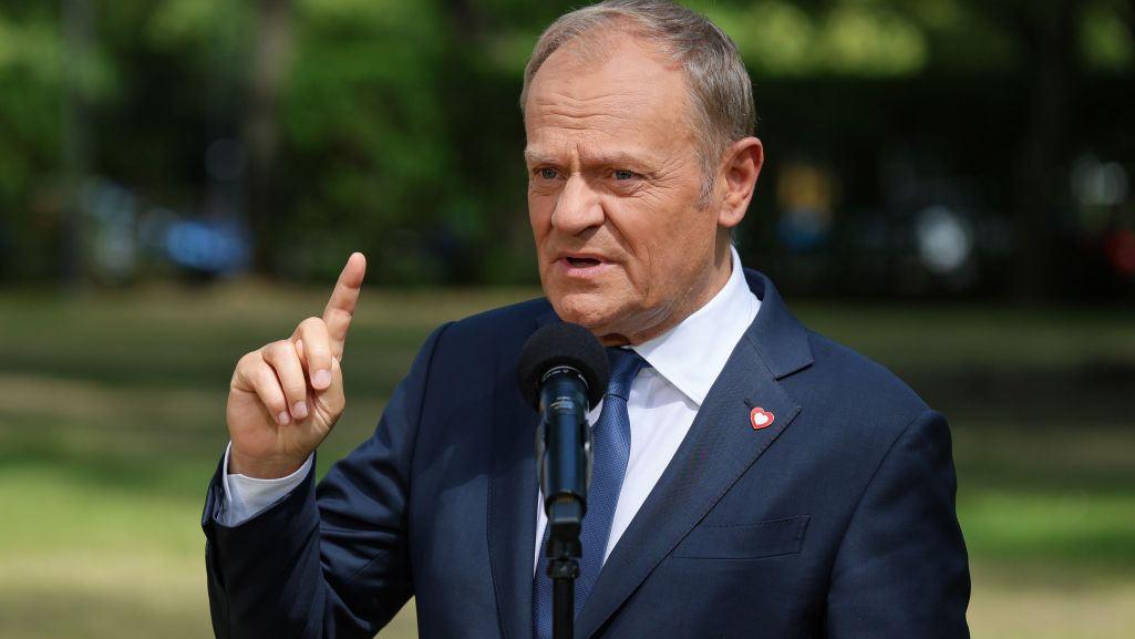 Donald Tusk miniszterelnök szerint a vétó kiszolgáltatottá teszi a fogyasztókat, és megakadályozza, hogy Lengyelország bevezesse az Európai Unió kriptoszabályozását.