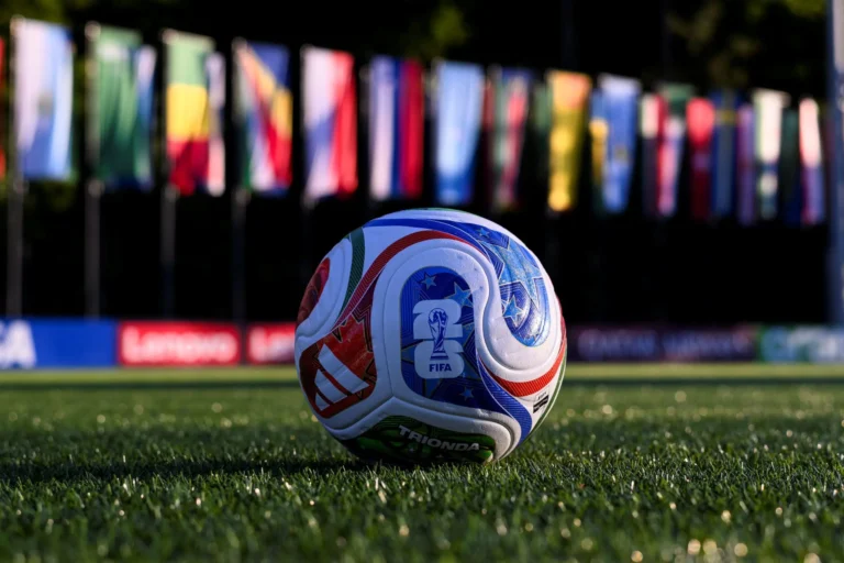 FIFA-vb: kriptós csalásokkal és hamis jegyekkel támadják a szurkolókat