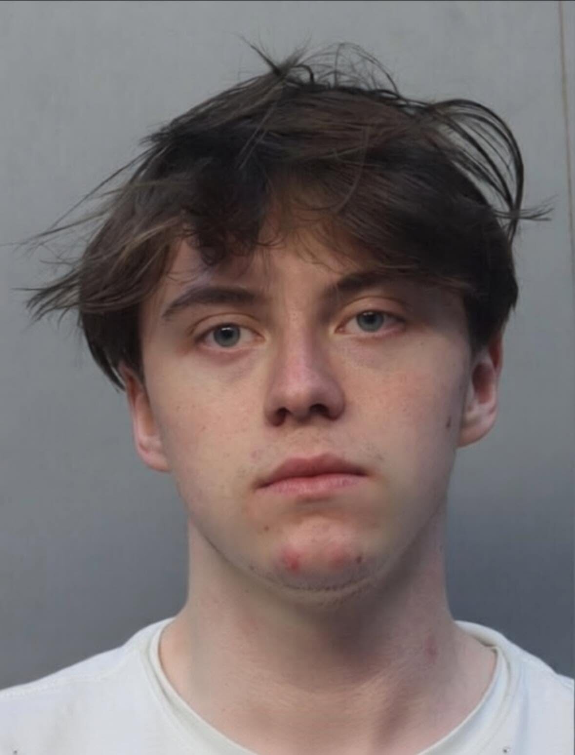 A meglehetősen fiatal kanadai csaló: Trenton Johnston
